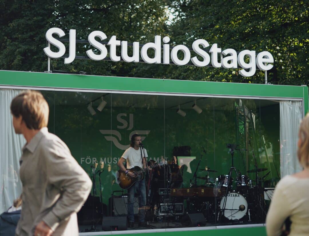 SJ Studio stage Way out west