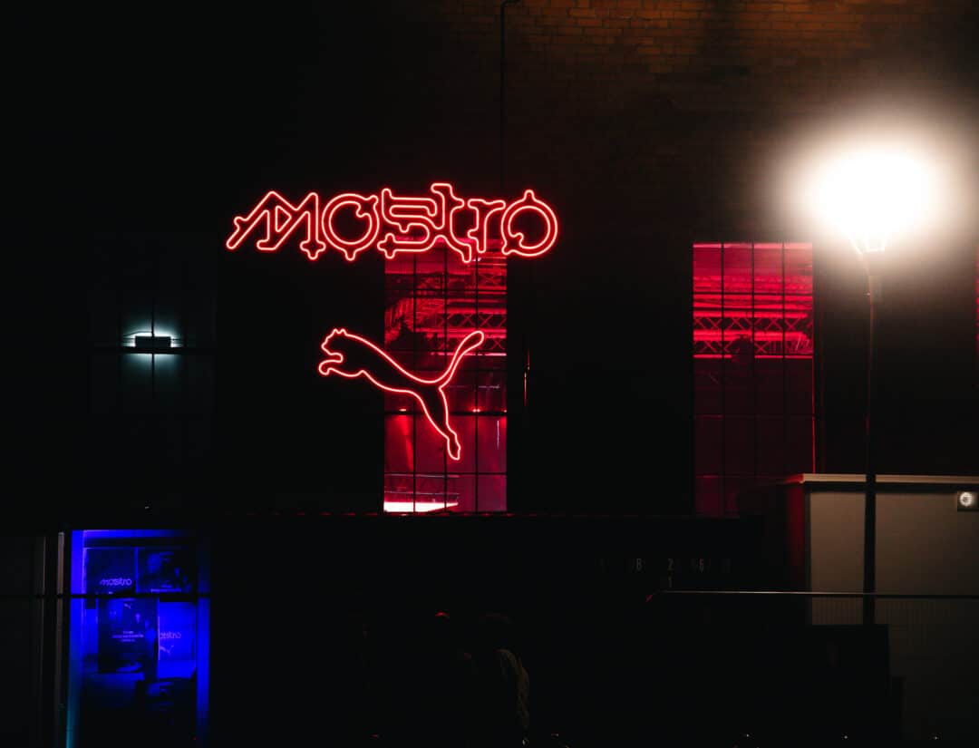 LED logo