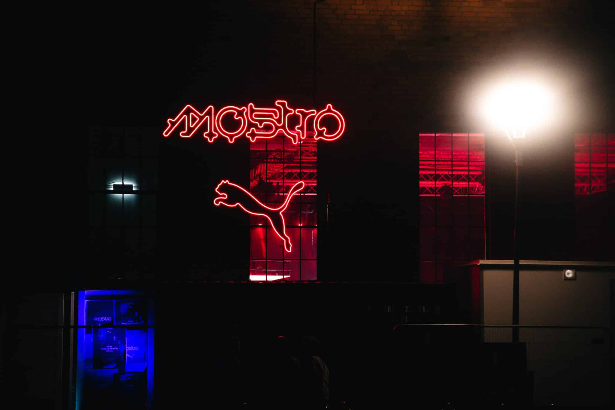 PUMA MOSTRO