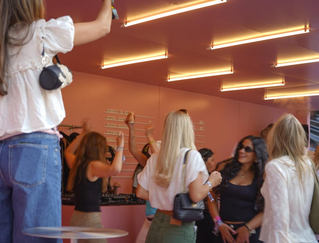 Caia Café Way out West 2026 Festivalaktivering