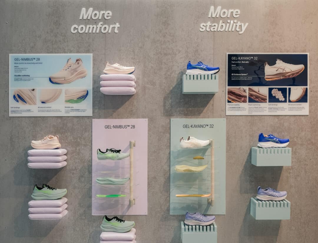 Platsbyggd inredning butik förvaring hyllor garderob belysning